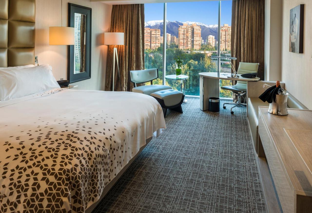 Renaissance Santiago By Marriott Hotel Exterior foto