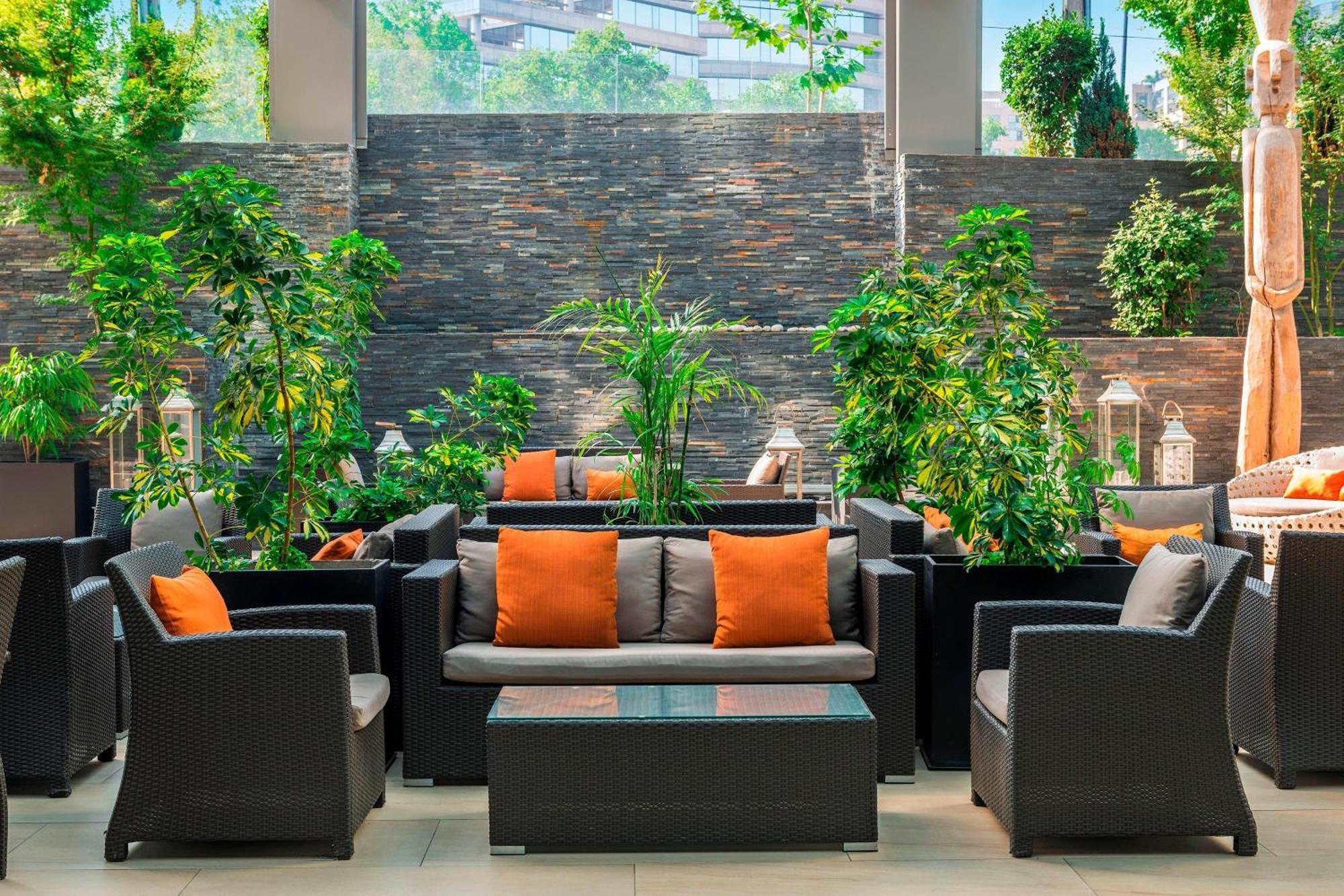 Renaissance Santiago By Marriott Hotel Exterior foto